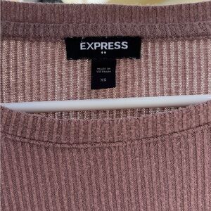 Express Women's Mauve Crew Neck Sweater